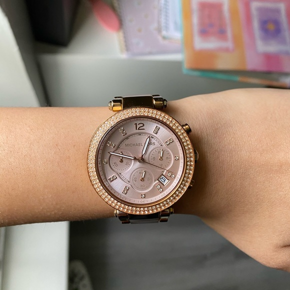 Michael Kors Parker Rose Gold-Tone Blush Watch - Picture 4 of 6